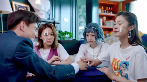 與賊同屋 视频截图