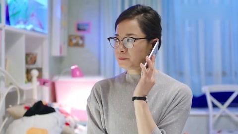 不知從何處來的女孩 视频截图