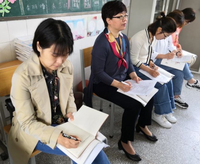 三個戰友 视频截图