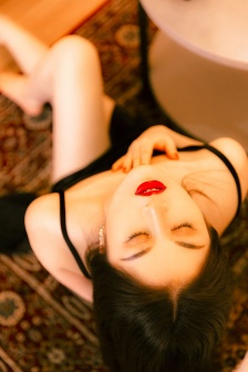 與賊同屋 视频截图