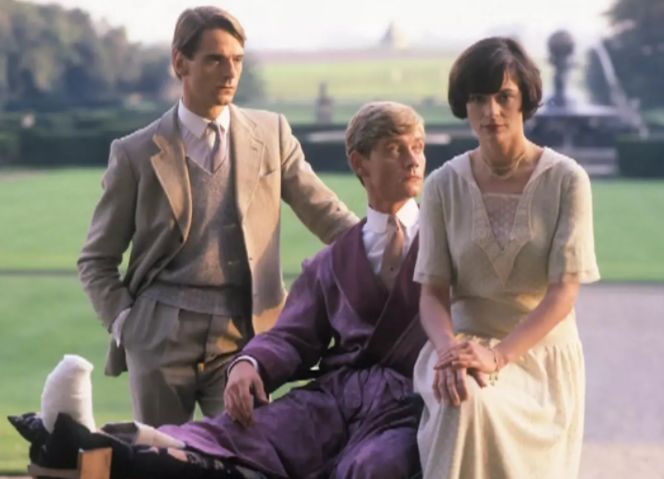 三傻大鬧加油站 视频截图