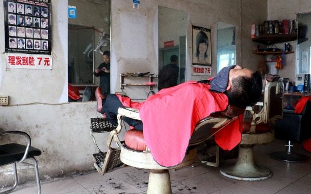 醜人兒 视频截图