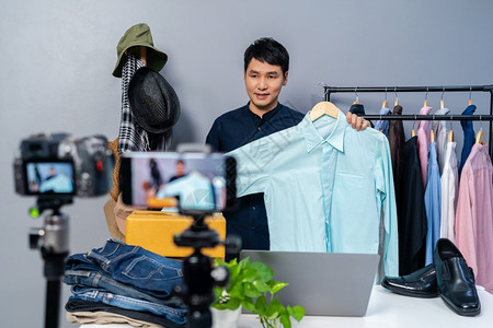 決鬥的人 视频截图