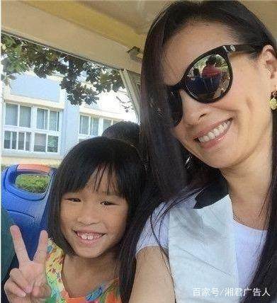 與賊同屋 视频截图