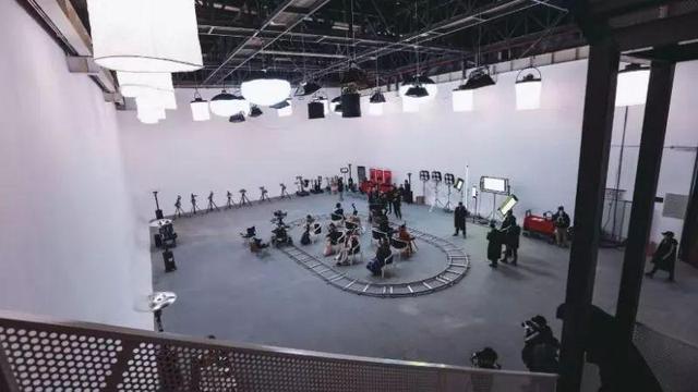 與賊同屋 视频截图