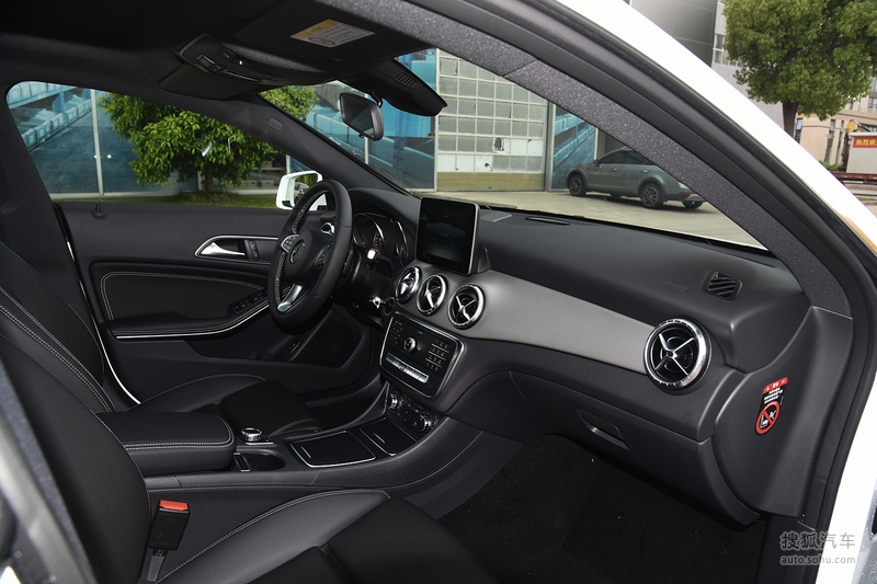 東德時尚往事 视频截图