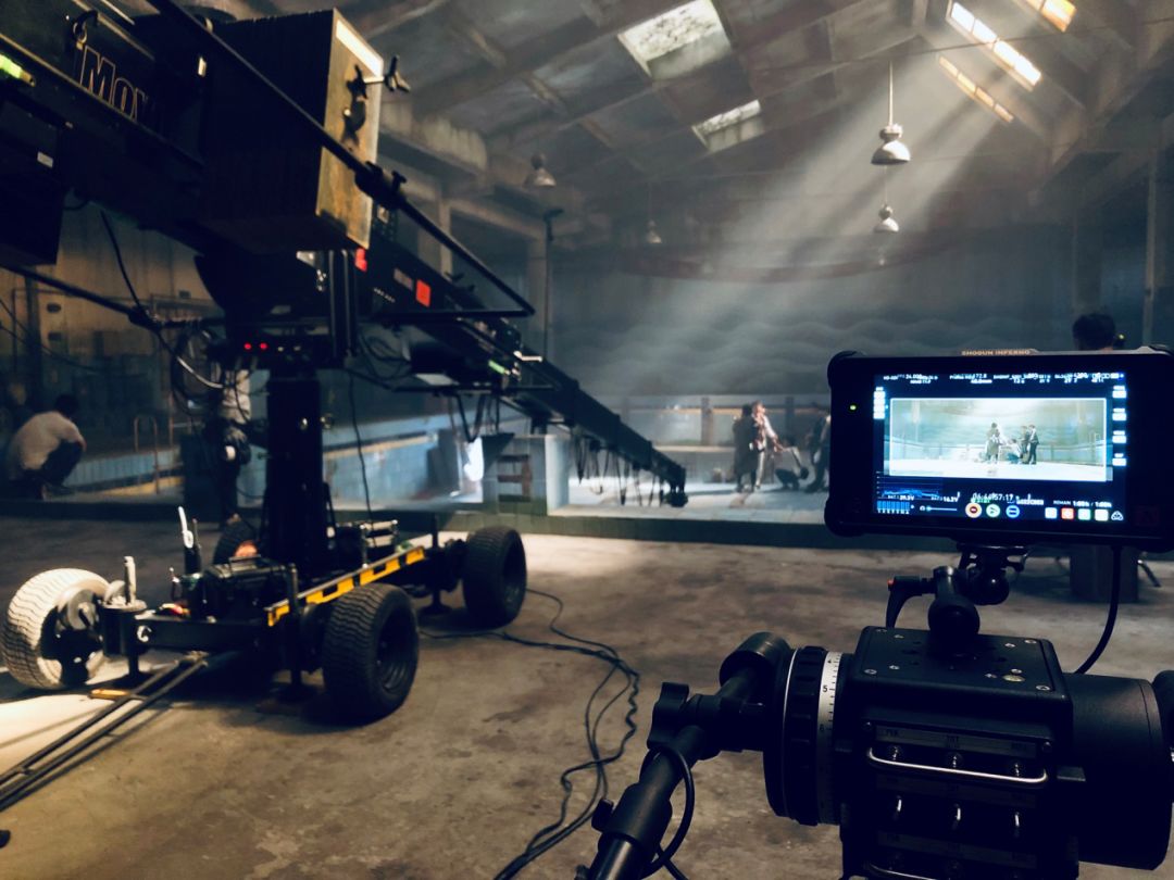 與賊同屋 视频截图