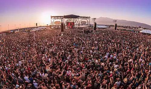 偷窺的世界 视频截图