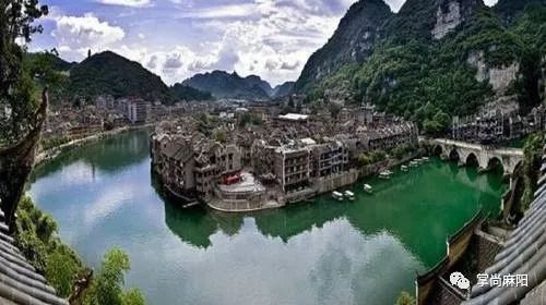 不平靜社區 视频截图