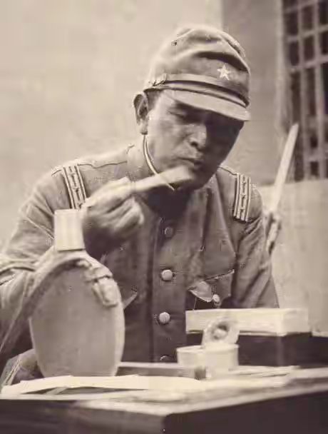 東德時尚往事 产品图片