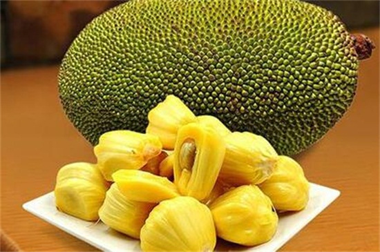 三傻大鬧加油站 视频截图