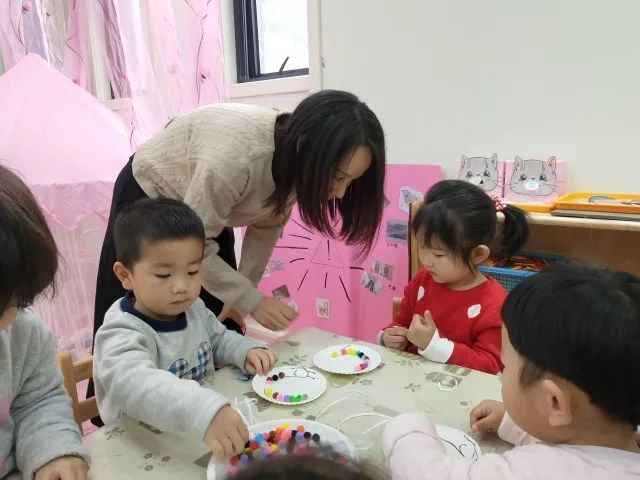 與恐龍同行 视频截图