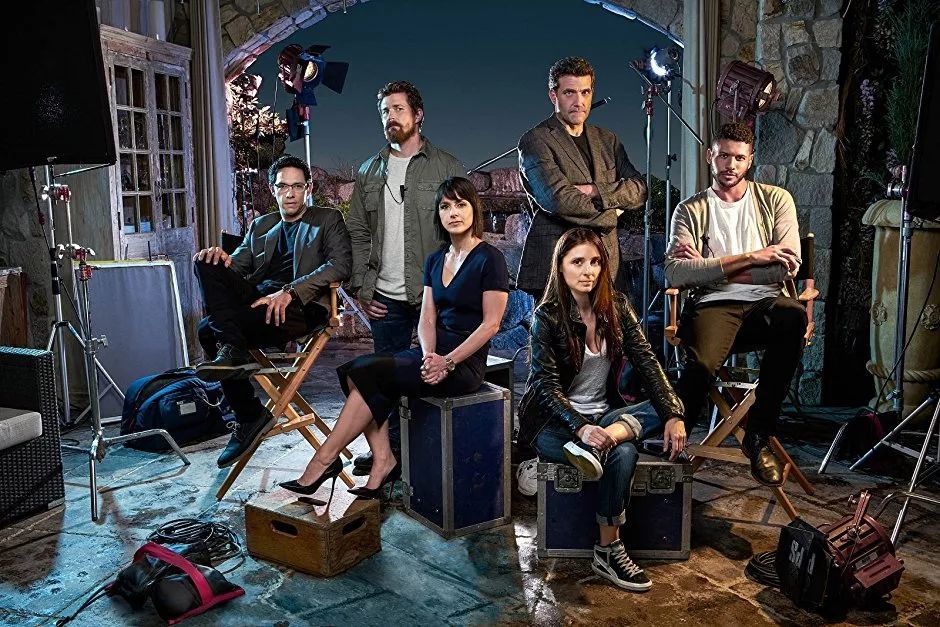 不平靜社區 视频截图