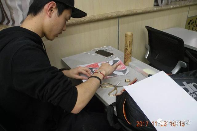 不管媽媽多麽討厭我 视频截图